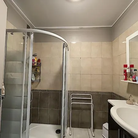 アパート Family Close To The ル・ラヴァンドゥー