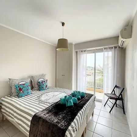 Apartment Family Close To The *