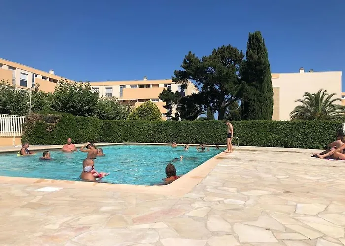 شقة Family Close To The