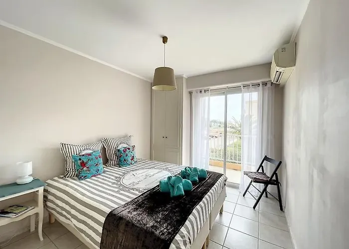 شقة Family Close To The *